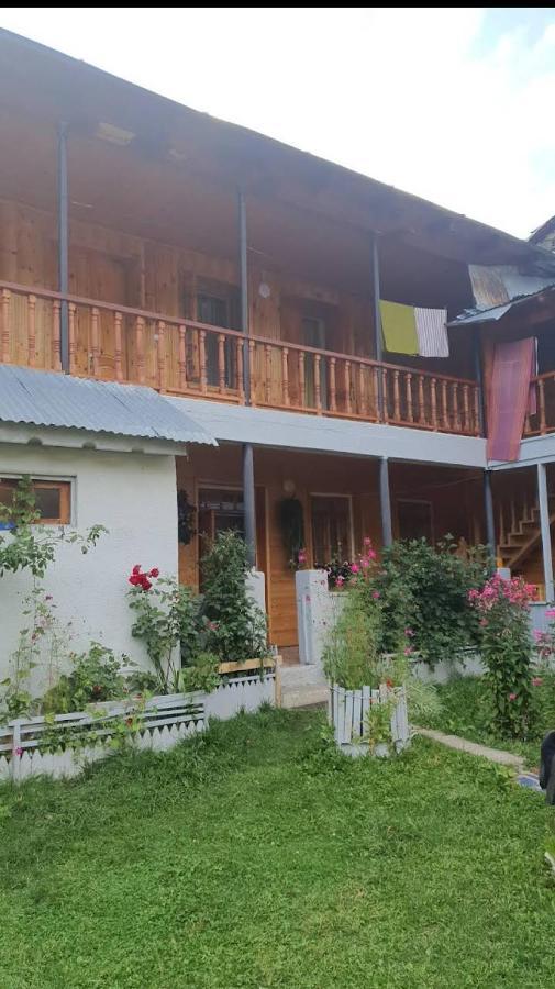 Guest House-Waterfall Chokhuldi Exterior foto
