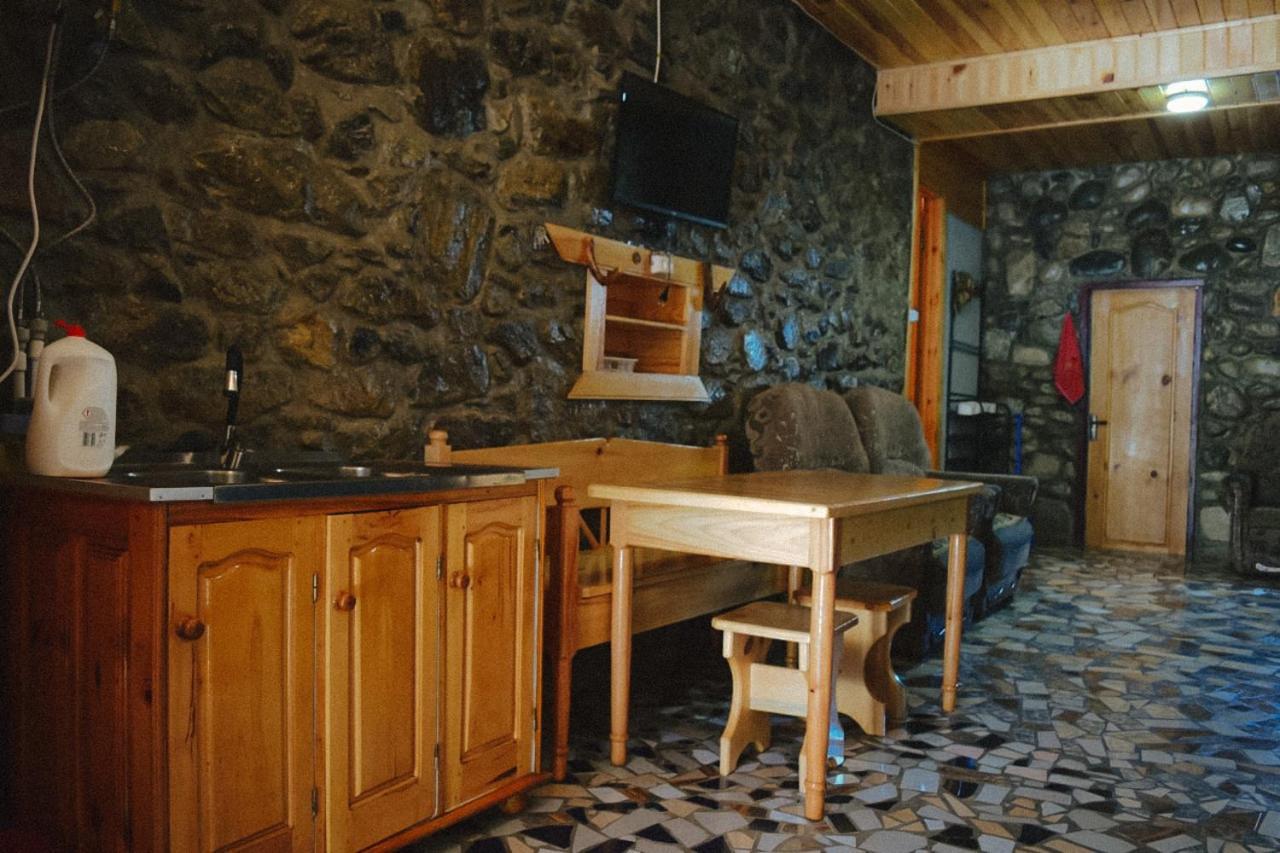 Guest House-Waterfall Chokhuldi Exterior foto